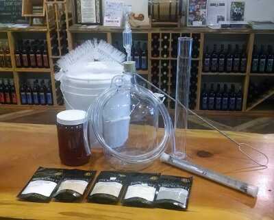  TAPCRAFT - One Gallon - Premium Make Your Own Mead Kit
